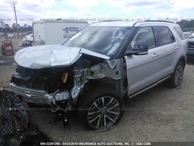 1FM5K8HT3JGA39828 - 2018 FORD EXPLORER PLATINUM SILVER photo 2