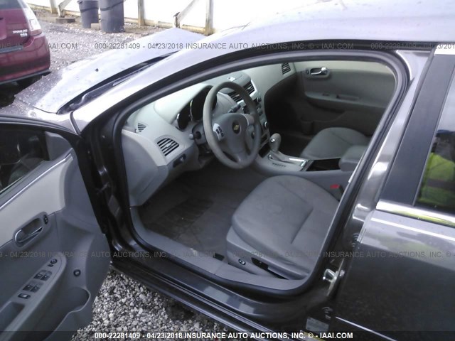 1G1ZA5E0XAF214480 - 2010 CHEVROLET MALIBU LS ნაცრისფერი ფოტო 5