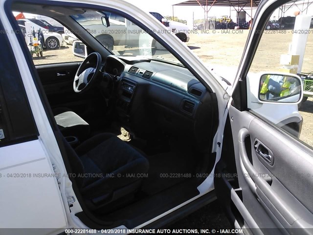 JHLRD18621C024779 - 2001 HONDA CR-V EX WHITE photo 5