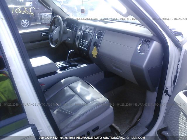 1FMFK20587LA13076 - 2007 FORD EXPEDITION EL LIMITED WHITE photo 5