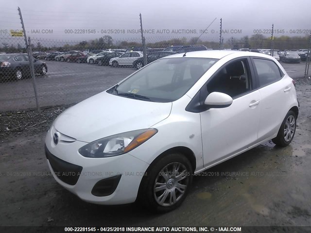 JM1DE1HZ3B0103623 - 2011 MAZDA MAZDA2 WHITE photo 2