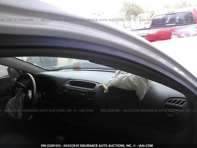 4T1BE32K14U365176 - 2004 TOYOTA CAMRY LE/XLE/SE 白色 照片 5