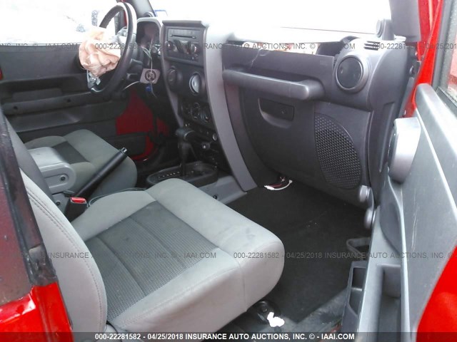 1J4AA2D11AL129519 - 2010 JEEP WRANGLER SPORT أحمر صورة 5