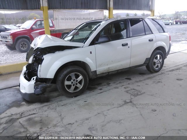 5GZCZ23D95S863693 - 2005 SATURN VUE WHITE photo 2