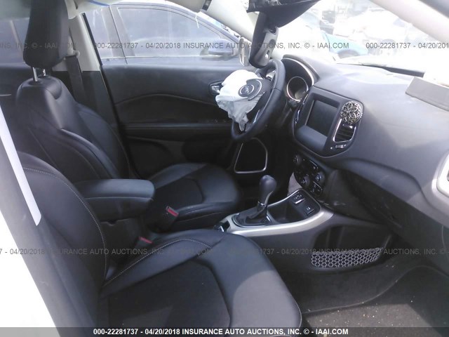 3C4NJCBB9JT123822 - 2018 JEEP COMPASS LATITUDE 白色 照片 5