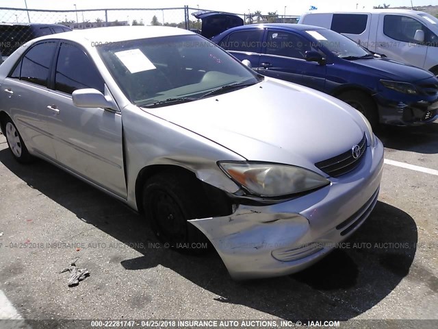 4T1BE32K72U001504 - 2002 TOYOTA CAMRY LE/XLE/SE SILVER photo 6