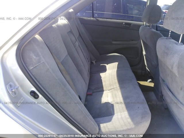 4T1BE32K72U001504 - 2002 TOYOTA CAMRY LE/XLE/SE SILVER photo 8