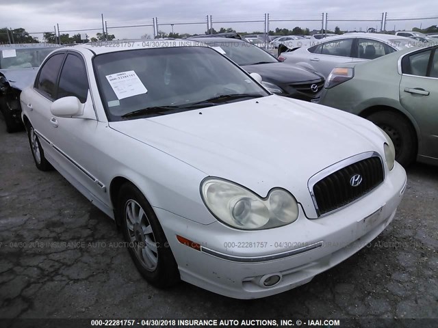 KMHWF35H62A653689 - 2002 HYUNDAI SONATA GLS/LX WHITE photo 1