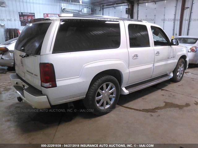 3GYFK66N45G117152 - 2005 CADILLAC ESCALADE ESV WHITE photo 4