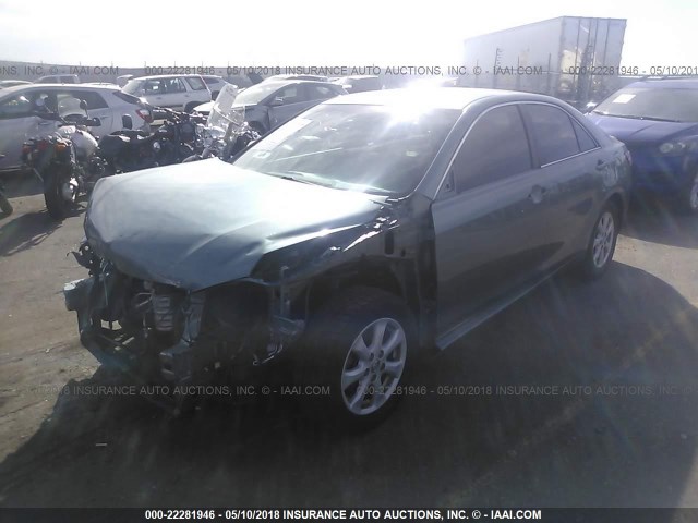 4T1BF3EK9AU552766 - 2010 TOYOTA CAMRY SE/LE/XLE TEAL photo 2