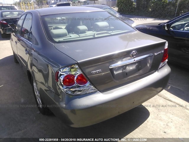 4T1BE30K35U948725 - 2005 TOYOTA CAMRY LE/XLE/SE 灰色 照片 3