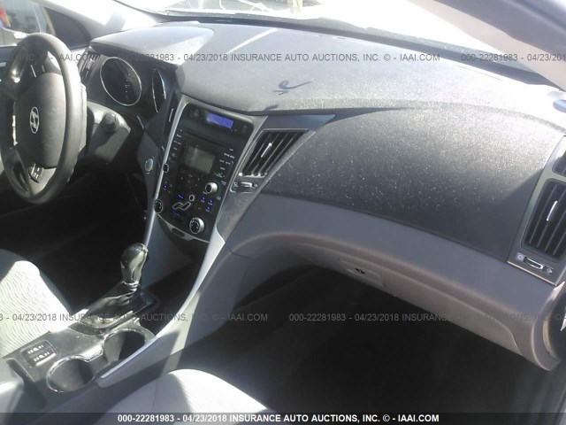 KMHEC4A40DA082569 - 2013 HYUNDAI SONATA HYBRID BLUE photo 5