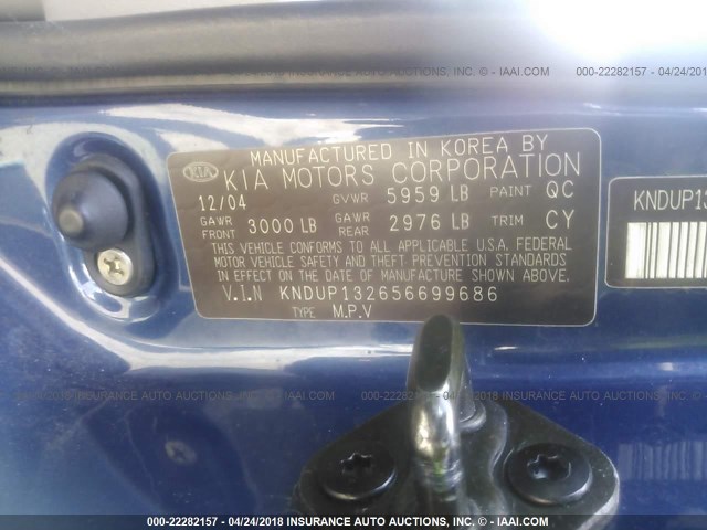 KNDUP132656699686 - 2005 KIA SEDONA EX/LX BLUE photo 9