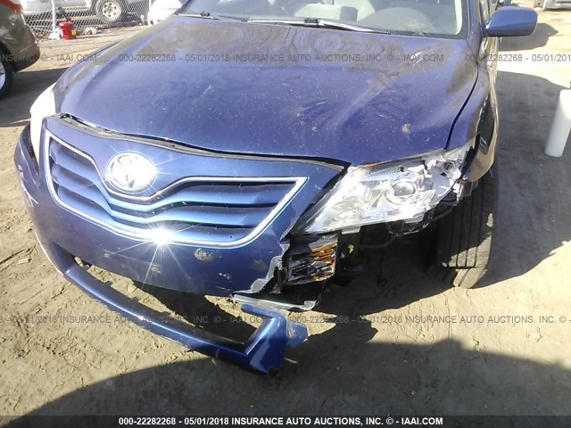 4T1BF3EK8AU550992 - 2010 TOYOTA CAMRY SE/LE/XLE BLUE photo 6