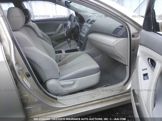 4T1BE46K18U259803 - 2008 TOYOTA CAMRY CE/LE/XLE/SE TAN photo 5