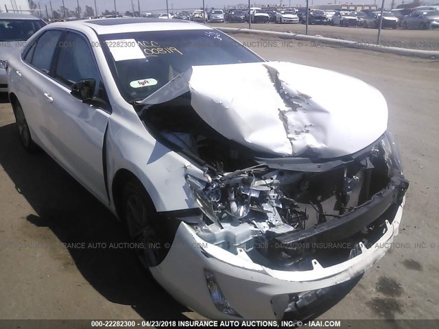 4T1BF1FK1FU003119 - 2015 TOYOTA CAMRY LE/XLE/SE/XSE WHITE photo 6