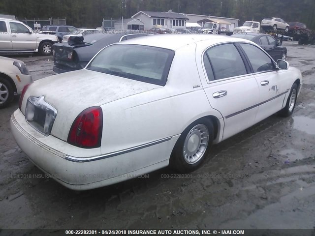 1LNHM81W1YY805328 - 2000 LINCOLN TOWN CAR EXECUTIVE Белый фото 4