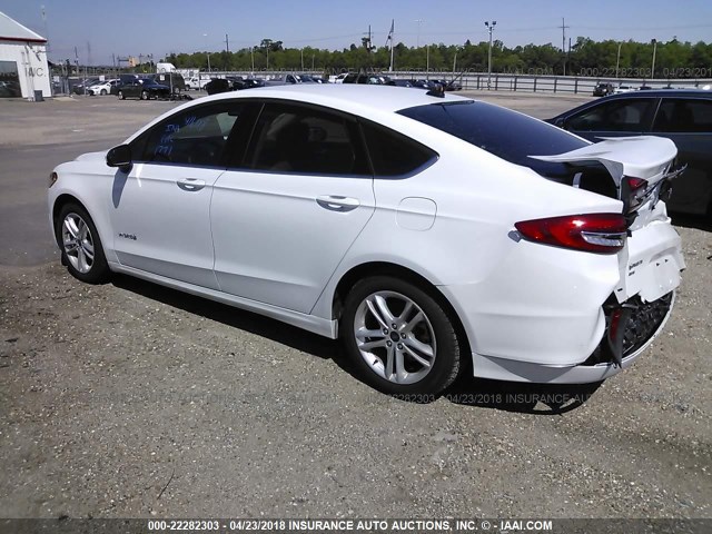 3FA6P0LU5JR181771 - 2018 FORD FUSION SE HYBRID WHITE photo 3