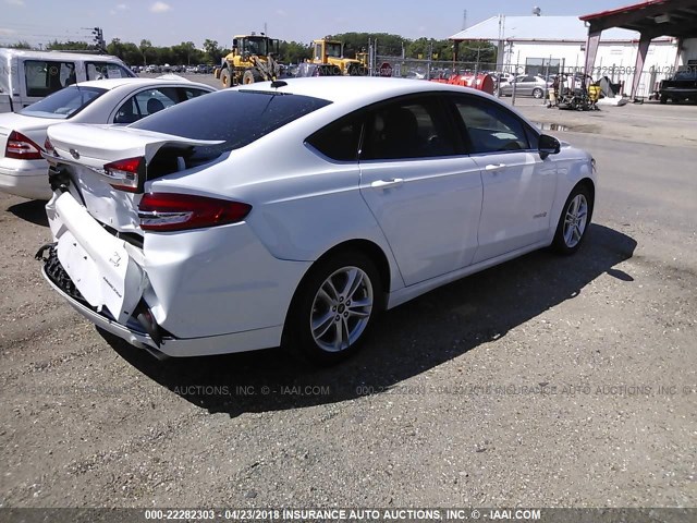 3FA6P0LU5JR181771 - 2018 FORD FUSION SE HYBRID WHITE photo 4