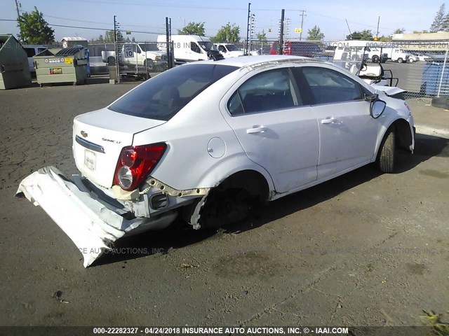 1G1JC5SHXE4190085 - 2014 CHEVROLET SONIC LT WHITE photo 4
