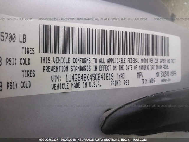 1J4GS48K45C641819 - 2005 JEEP GRAND CHEROKEE LAREDO/COLUMBIA/FREEDOM 银色 照片 9