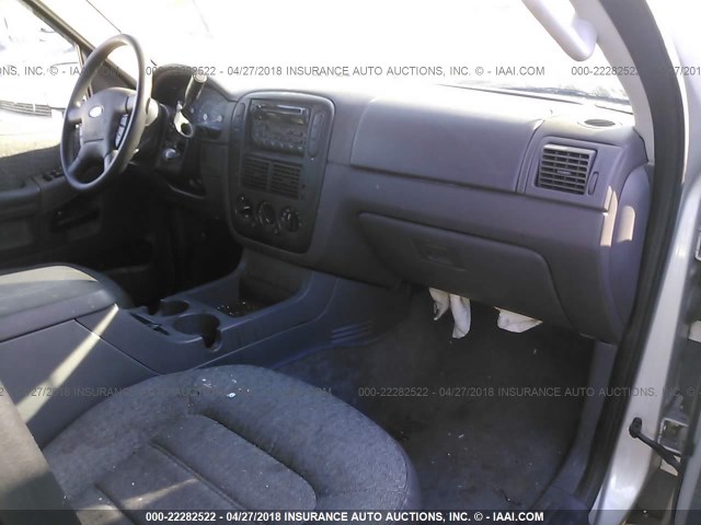 1FMZU62K53UA69420 - 2003 FORD EXPLORER XLS/XLS SPORT SILVER photo 5