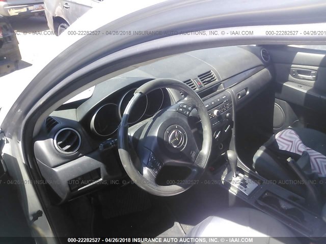 JM1BK12F851306827 - 2005 MAZDA 3 I SILVER photo 5