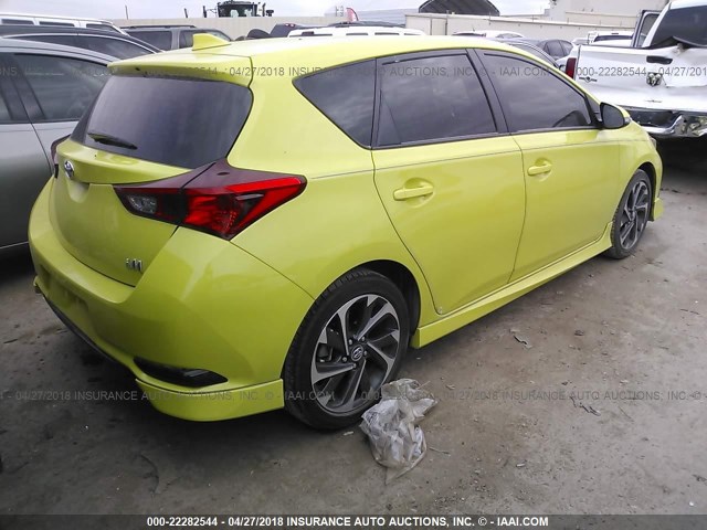 JTNKARJE8HJ545692 - 2017 TOYOTA COROLLA IM GREEN photo 4