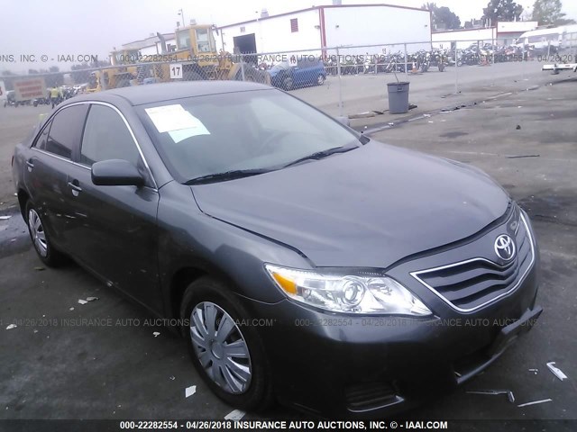 4T1BF3EK5AU049008 - 2010 TOYOTA CAMRY SE/LE/XLE 灰色 照片 1