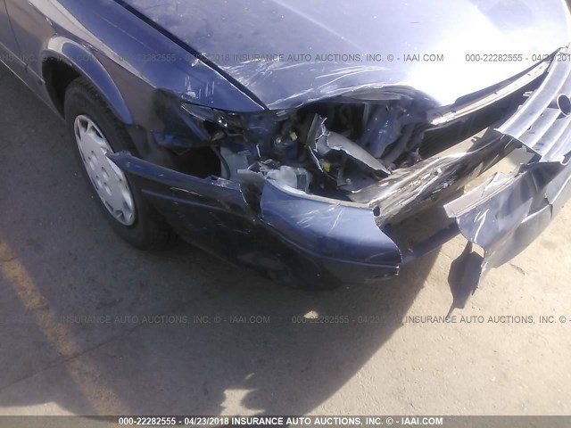 4T1BG22K1XU546660 - 1999 TOYOTA CAMRY CE/LE/XLE 蓝色 照片 6