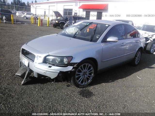 YV1MS682862196300 - 2006 VOLVO S40 T5 SILVER photo 2
