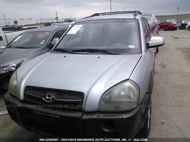 KM8JN12D05U144588 - 2005 HYUNDAI TUCSON GLS/LX SILVER photo 6