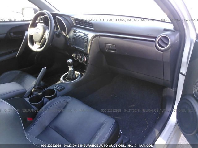 JTKJF5C76E3086759 - 2014 TOYOTA SCION TC 银色 照片 5
