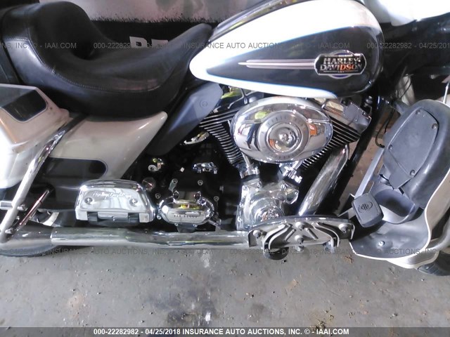 1HD1FC4148Y603889 - 2008 HARLEY-DAVIDSON FLHTCUI WHITE photo 8