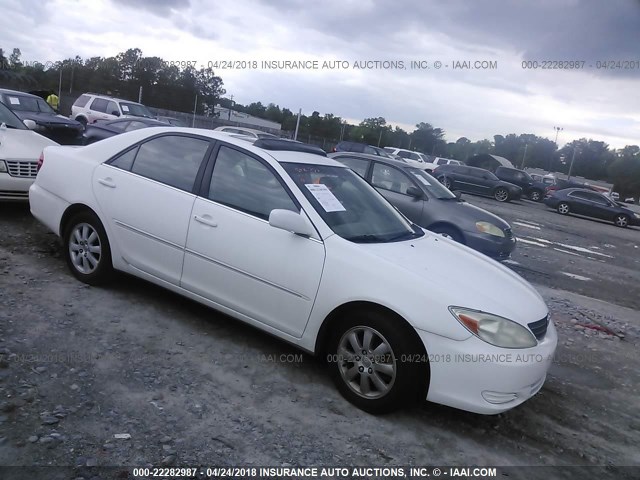 4T1BF30K22U030134 - 2002 TOYOTA CAMRY LE/XLE/SE 白色 照片 1