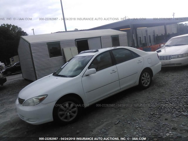 4T1BF30K22U030134 - 2002 TOYOTA CAMRY LE/XLE/SE 白色 照片 2