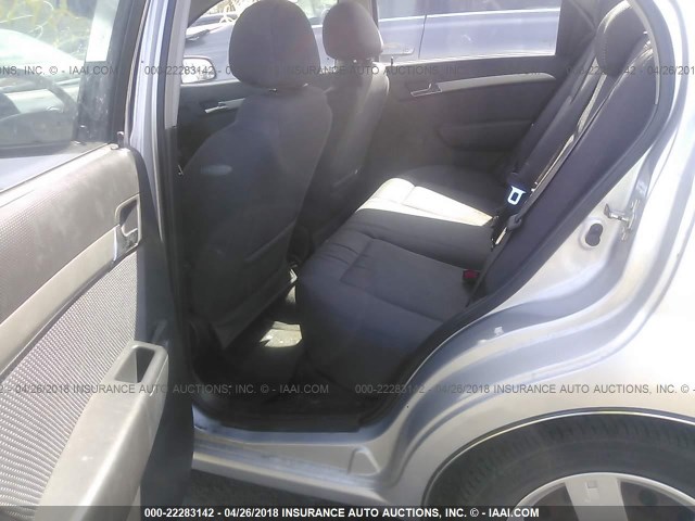 KL1TD56668B121374 - 2008 CHEVROLET AVEO LS SILVER photo 8