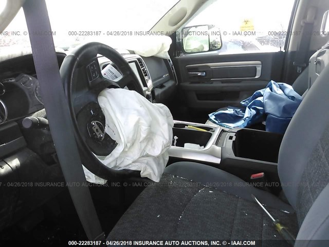 3C63R3DL0HG546627 - 2017 RAM 3500 SLT WHITE photo 5