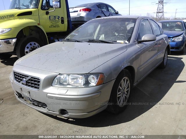 YV1RS640452475221 - 2005 VOLVO S60 Pewter photo 2