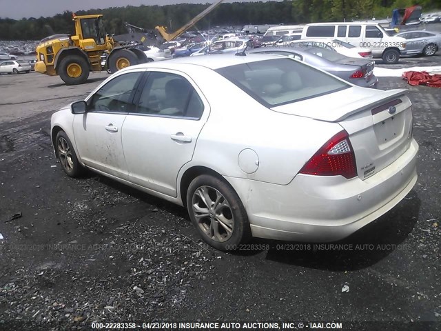 3FAHP0HG4CR191433 - 2012 FORD FUSION SE WHITE photo 3