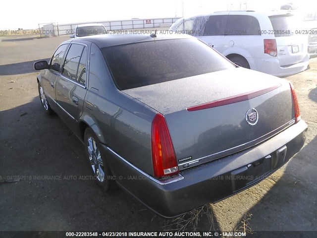 1G6KD57Y38U188123 - 2008 CADILLAC DTS GRAY photo 3