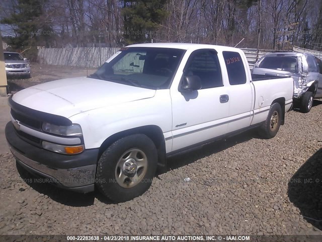 1GCEC19V4YZ368965 - 2000 CHEVROLET SILVERADO C1500 WHITE photo 2