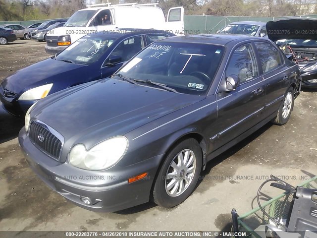 KMHWF35H04A931568 - 2004 HYUNDAI SONATA GLS/LX GRAY photo 2