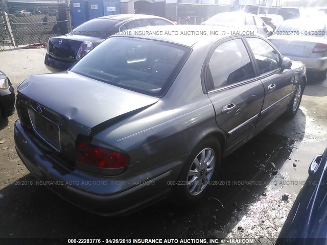 KMHWF35H04A931568 - 2004 HYUNDAI SONATA GLS/LX GRAY photo 4