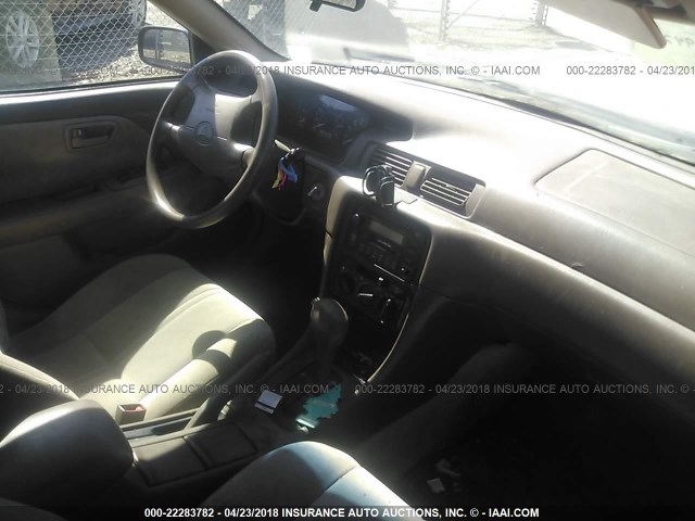 4T1BG22K5XU493364 - 1999 TOYOTA CAMRY CE/LE/XLE 蓝色 照片 5