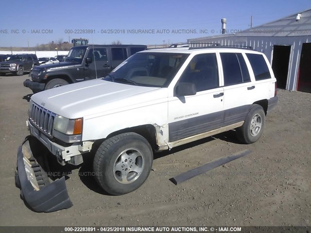 1J4GZ58S0WC155348 - 1998 JEEP GRAND CHEROKEE LAREDO/TSI WHITE photo 2