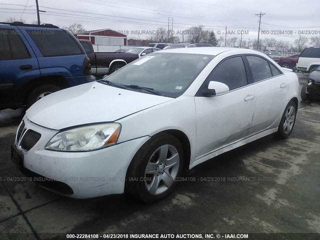 1G2ZA5E03A4148359 - 2010 PONTIAC G6 WHITE photo 2