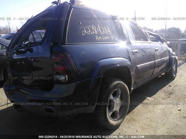 1GNET16S846214577 - 2004 CHEVROLET TRAILBLAZER EXT LS/EXT LT Dark Blue photo 4