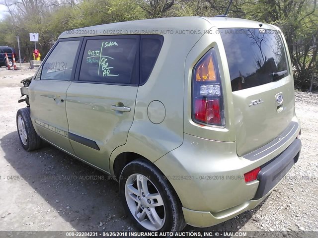 KNDJT2A27B7298113 - 2011 KIA SOUL +/!/SPORT GREEN photo 3