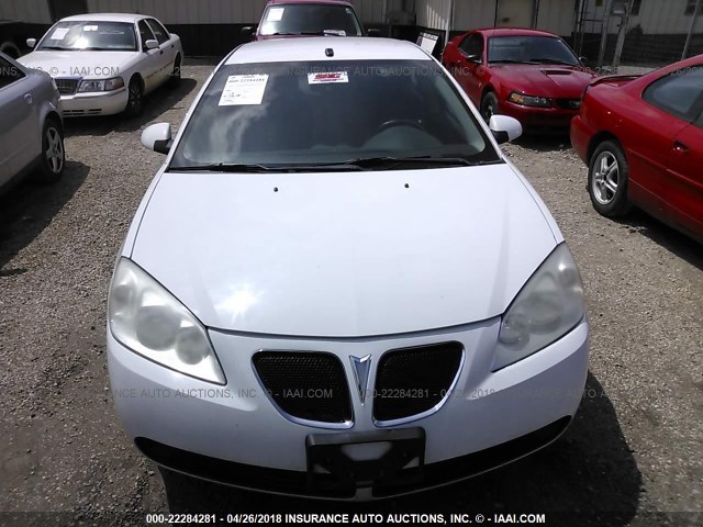 1G2ZJ57B494239991 - 2009 PONTIAC G6 WHITE photo 6